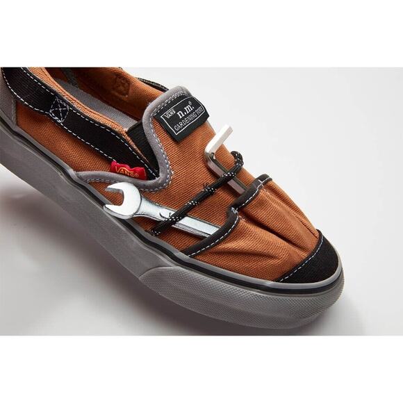 Size 7 • Vault by Vans • Nicole McLaughlin • UA Slip-On • Cross-Posted • Firm main image 10